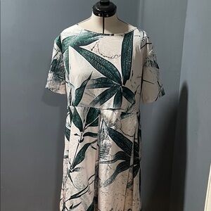Tropical Green Leaf Print Dress Size-3X NWOT
